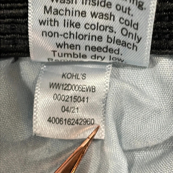 NWOT Nine West Skinny Dark Wash Denim Jean 16 P - Picture 14 of 16